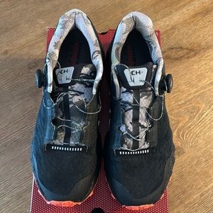 UA HOVR Machina Keep Hammering Off Road